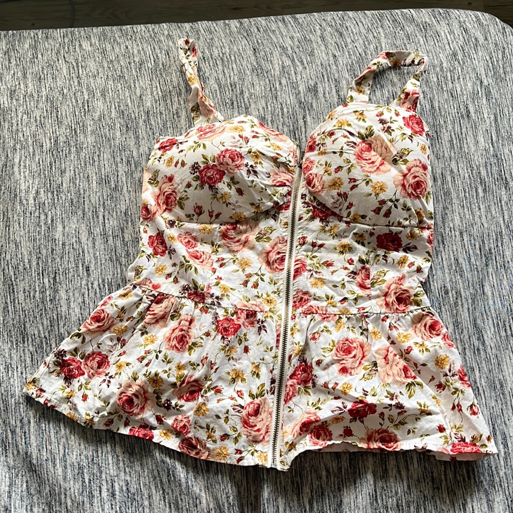 Floral top